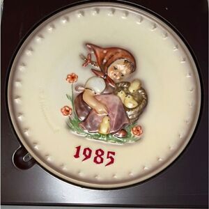Goebel M.J. Hummel Annual Plate 1985